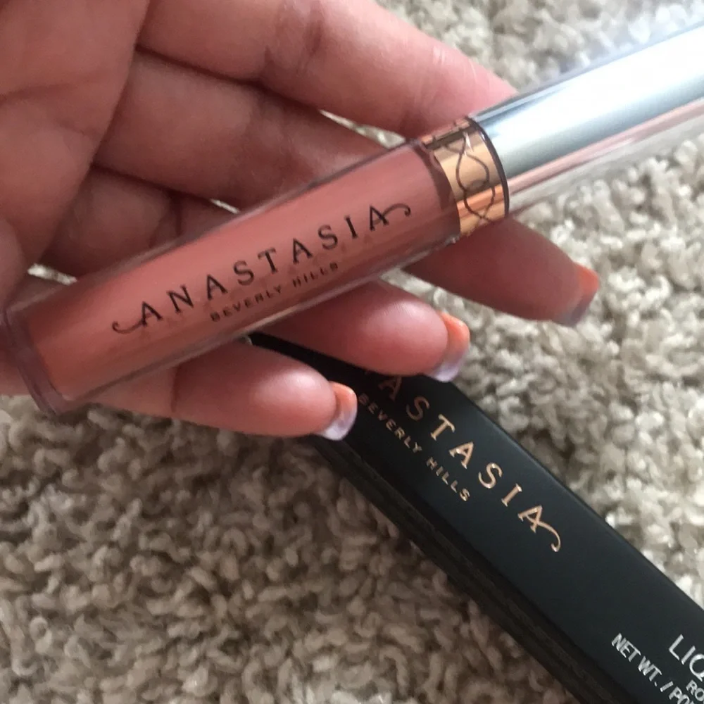 NEW ANASTASIA LIQUID LIPSTICK